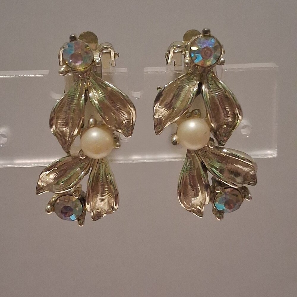 Vintage Clip On Faux Pearl and Rhinestone Earrings Estate Jewelry